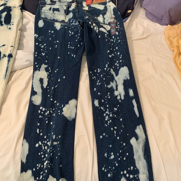 Levi’s 541 jeans. 34 waist Blue with White accents - Picture 8 of 8